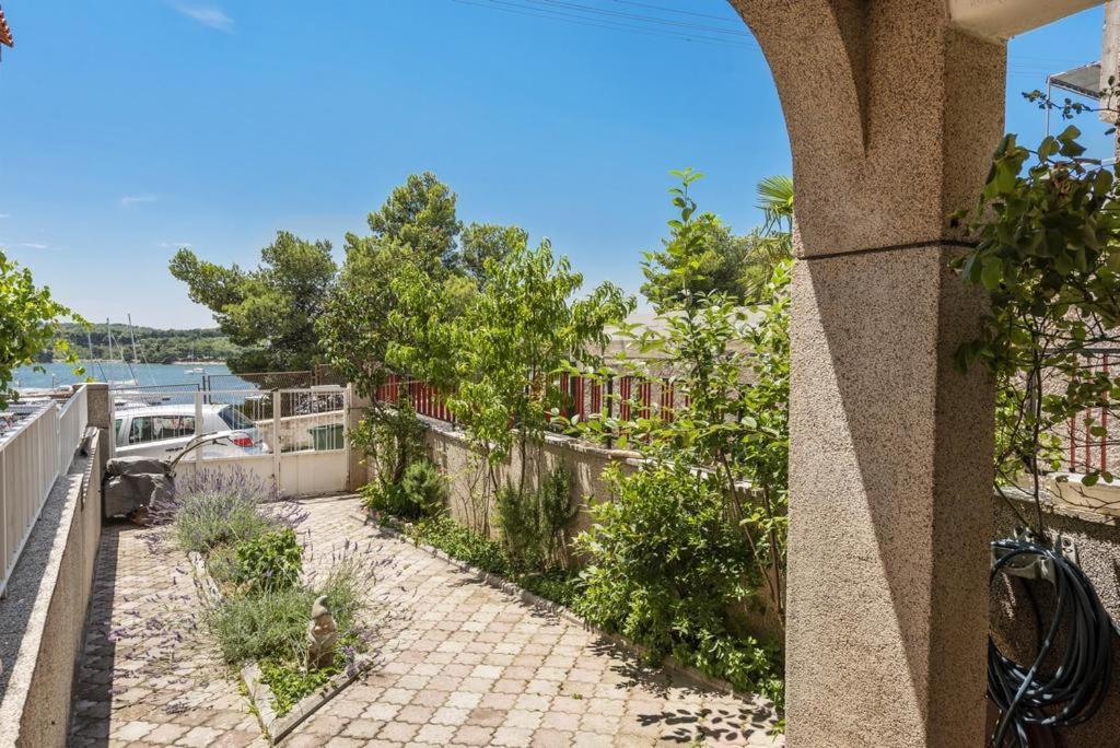 Apartments Tara, Sibenik - Mandalina Zewnętrze zdjęcie